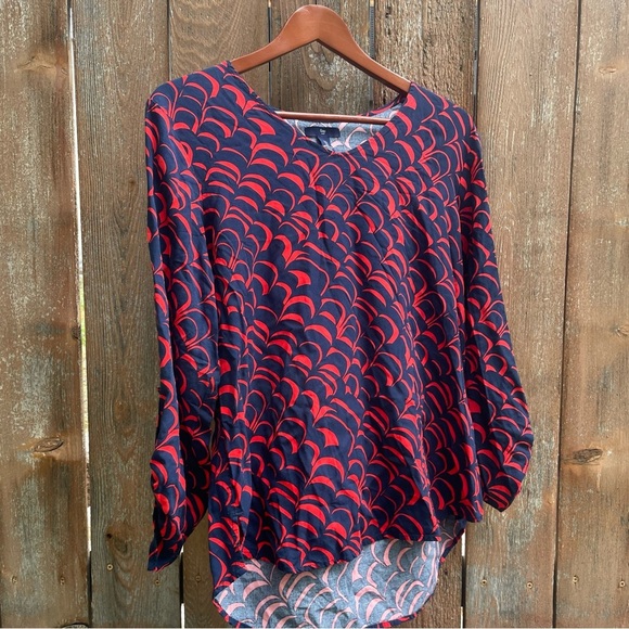 GAP Women’s Navy Red Pattern 3/4 Sleeve Flowy Lightweight Blouse Size Large - Picture 3 of 10